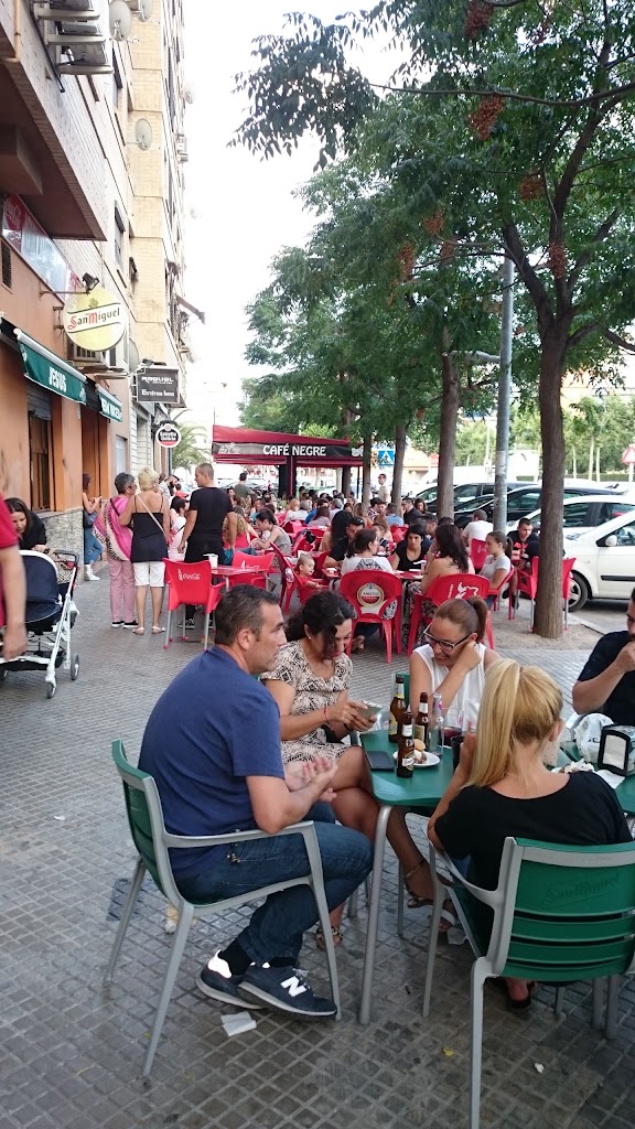 Restaurante A La Piedra Alaquas — Ambiente
