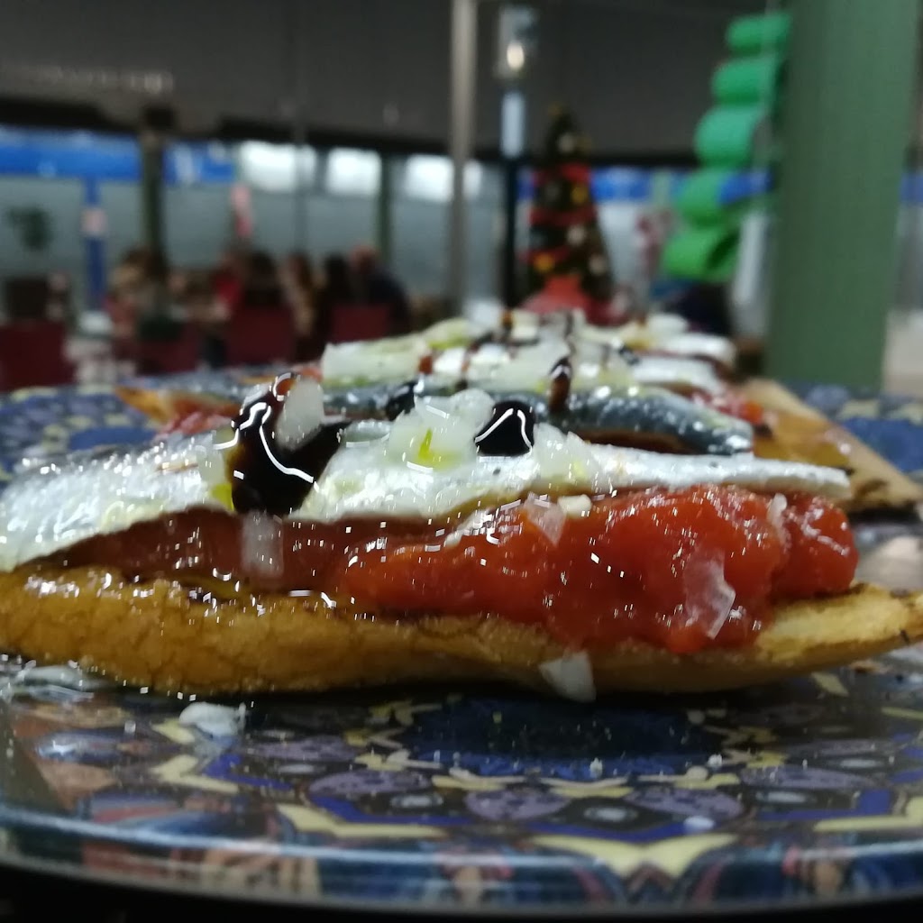 Cerveceria El Rincon — Comida y bebida