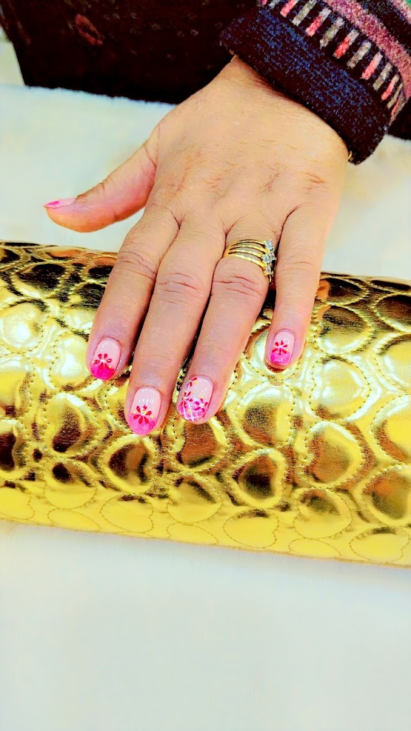 Mandeep Kaur Nail Academy And Studio