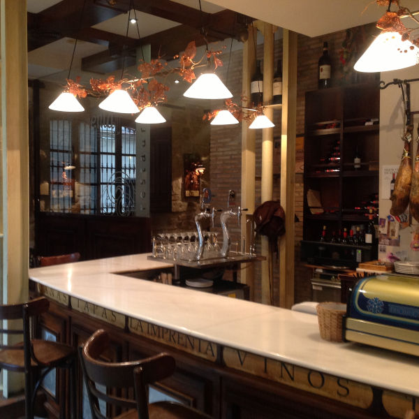 Restaurante La Imprenta — Ambiente