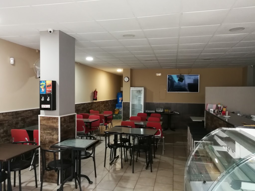 El Gran Bocata Bar & Restaurant Halal — Ambiente