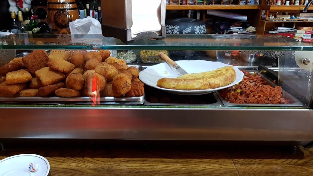 La Casita — Comida y bebida
