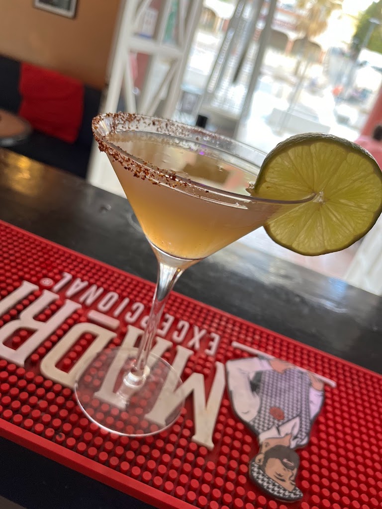 Bar Ole — Comida y bebida