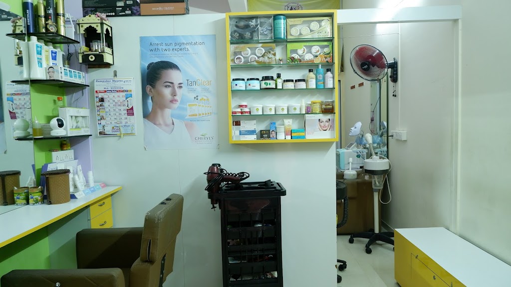 Yavvi Beauty Salon And Academy