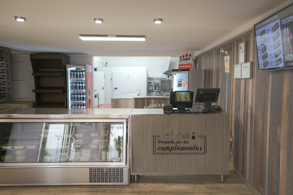 Galan's Grills Central — Ambiente