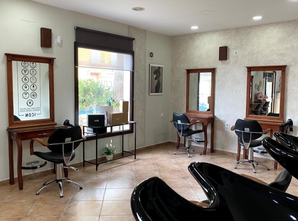 Salon Perfiles — Interior