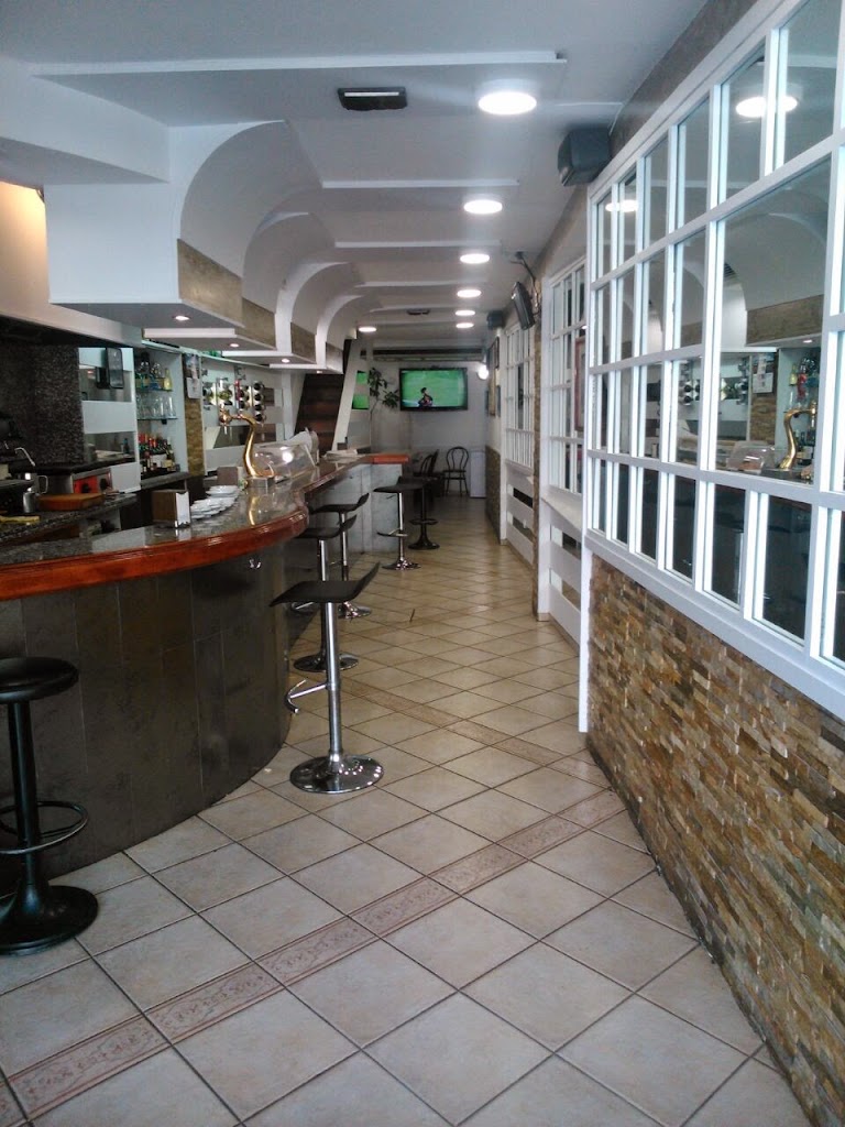 Cafeteria los Canos — Del propietario