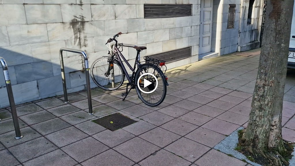 Bici parking Pelayo — Videos