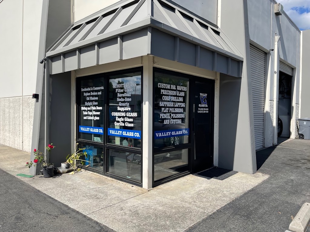 Glass & mirror shop in Morgan Hill