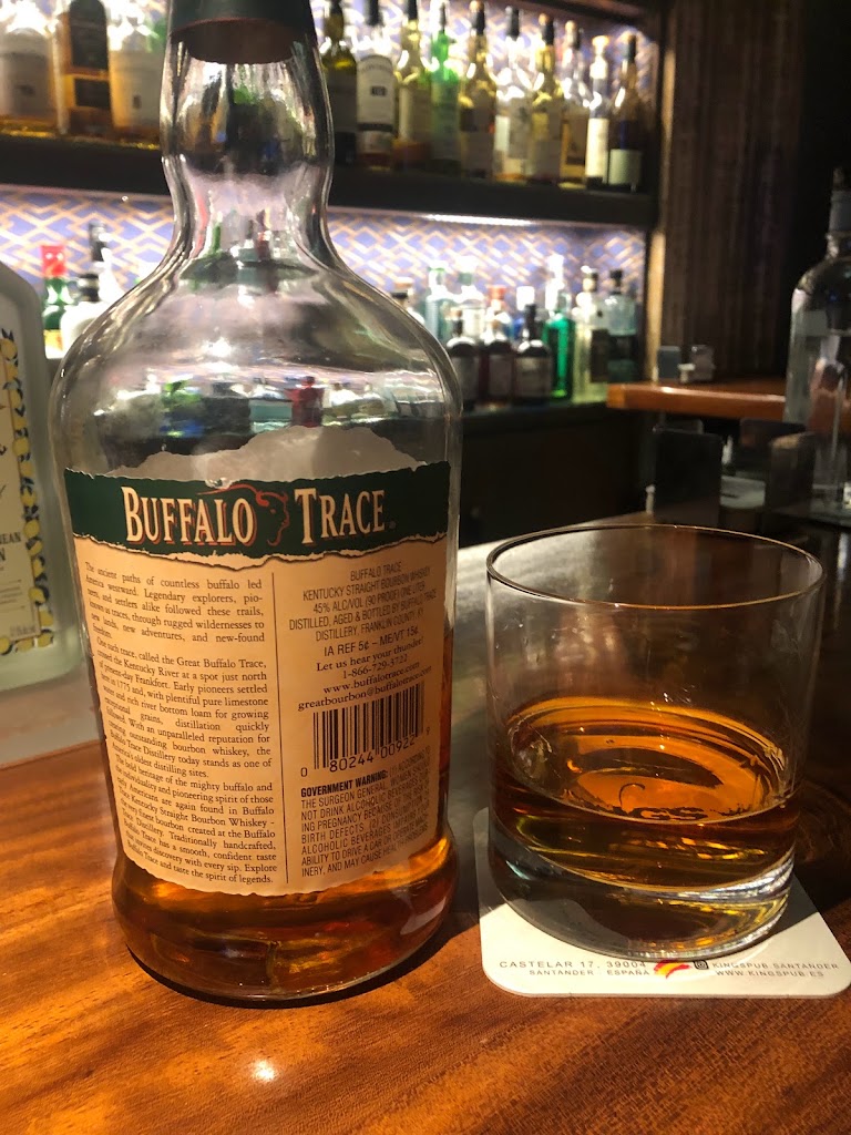King's Pub — Whisky