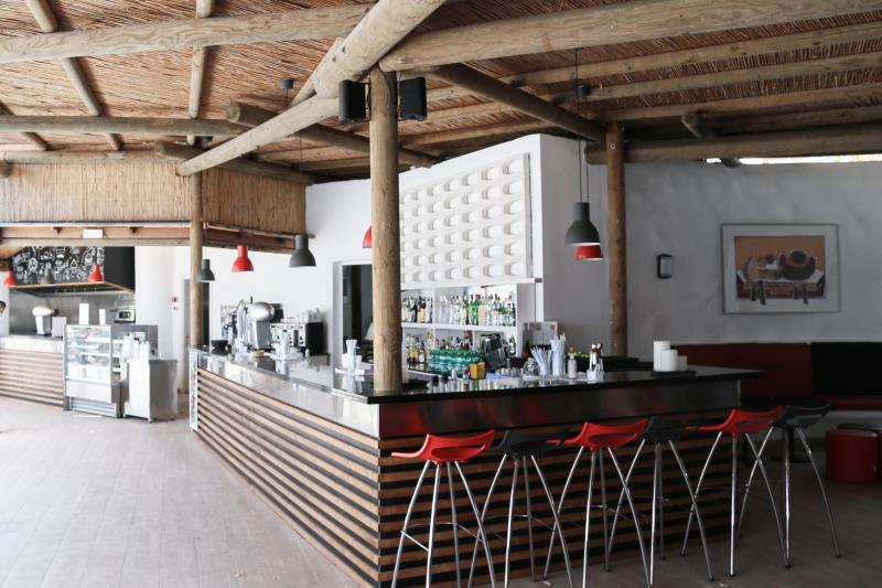H10 Lanzarote Gardens Pool Bar — Ambiente
