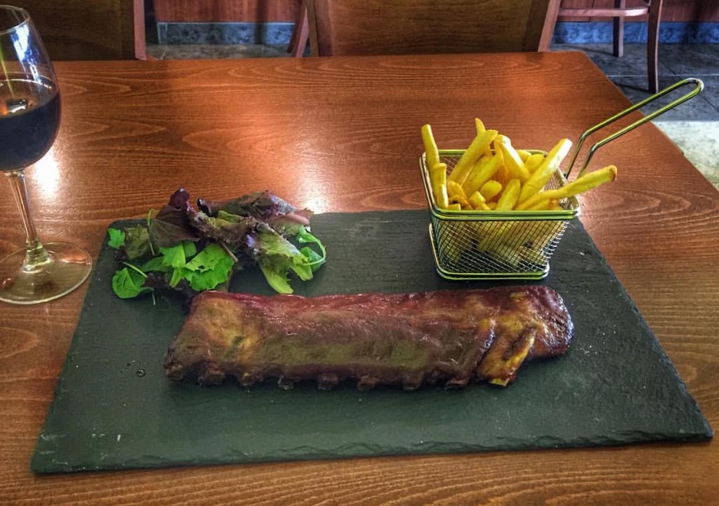 Hamburgueseria - Cafeteria L'Estacio — Comida y bebida