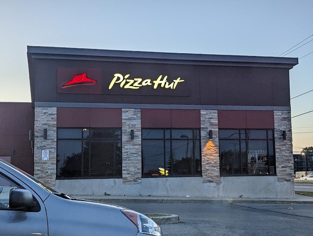 Pizza Hut in Cornwall