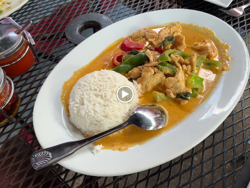 Mom's Siam