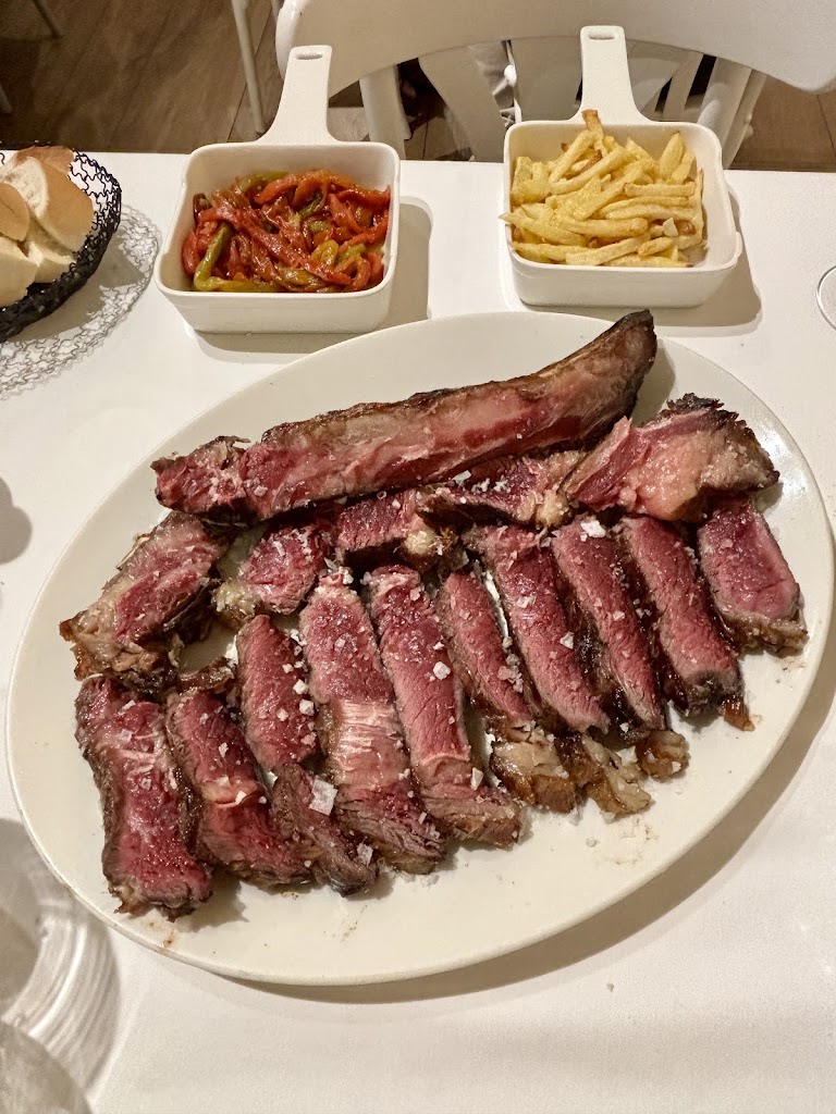 Restaurante En Ascuas — Comida y bebida