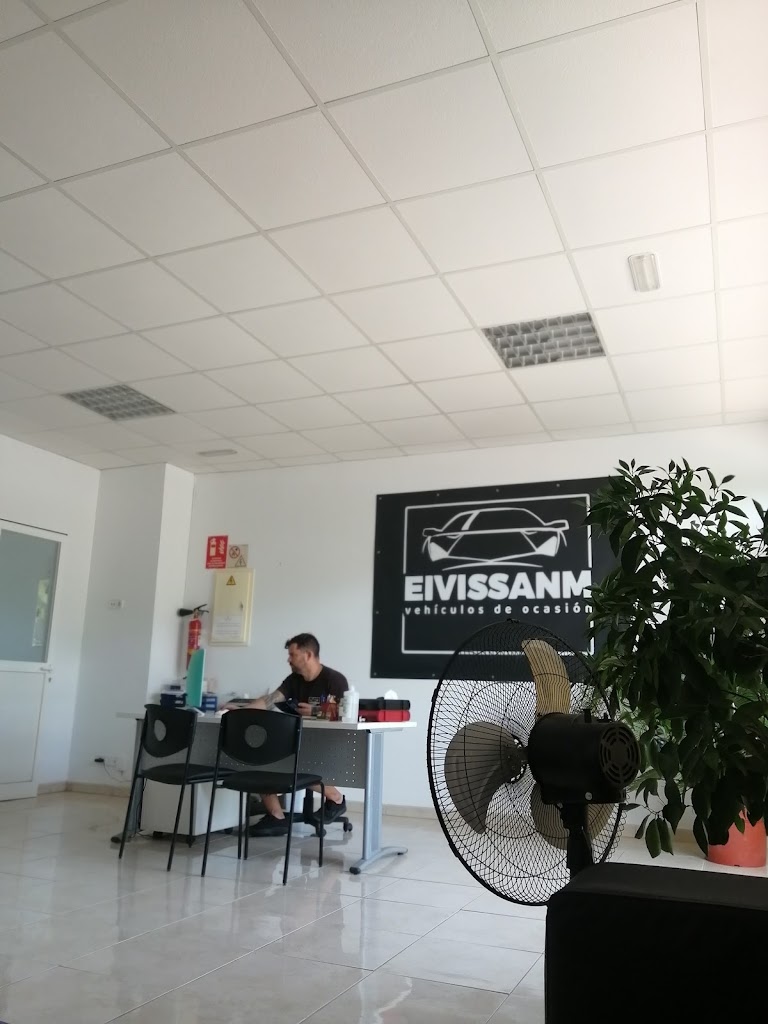 COMPRAVENTA DE VEHICULOS EIVISSANM — Interior