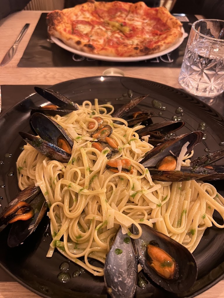 DELIZIOSO INTERNATIONAL — Comida y bebida