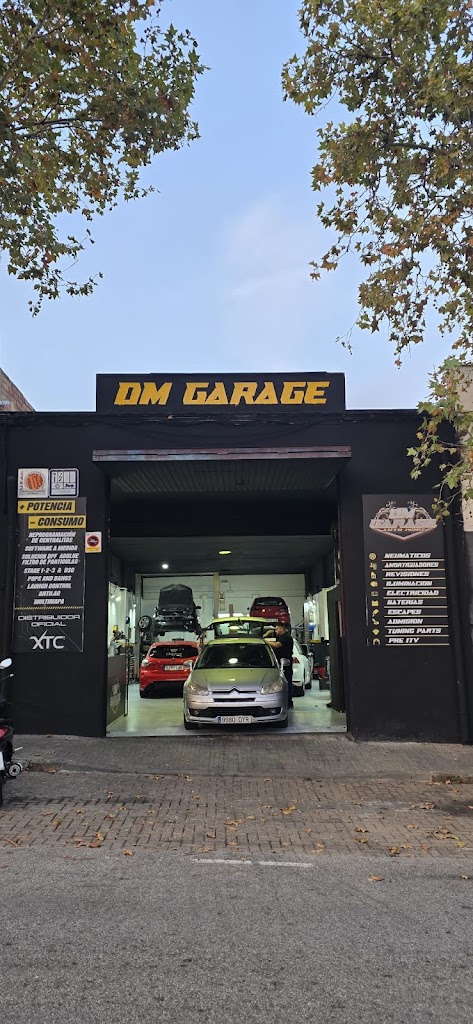 DM GARAGE