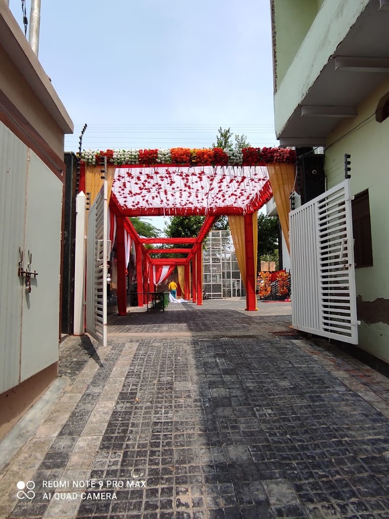 Hotel Girraj Inn