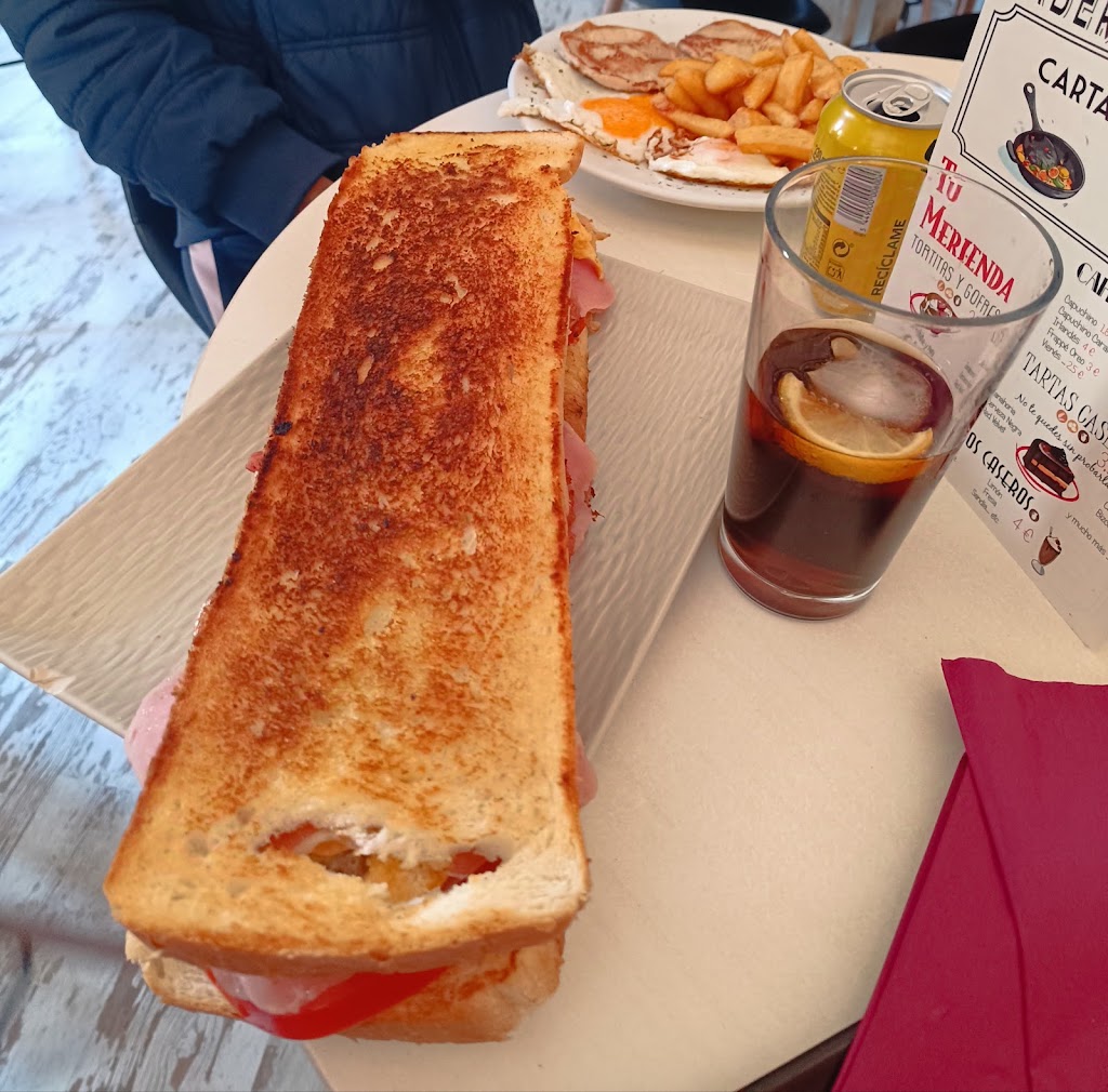 Taberna Siroco — Comida y bebida