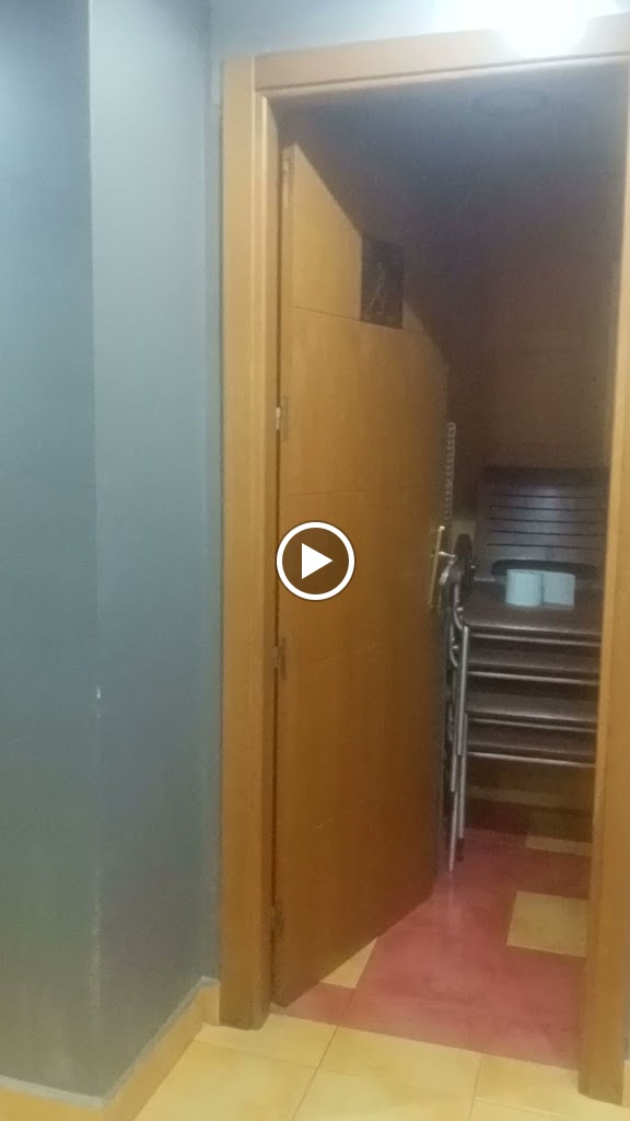 Yo&an Cafe y Copas — Videos