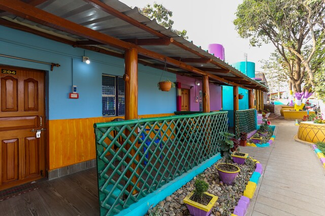 Oyo 71027 Aranyak Resort