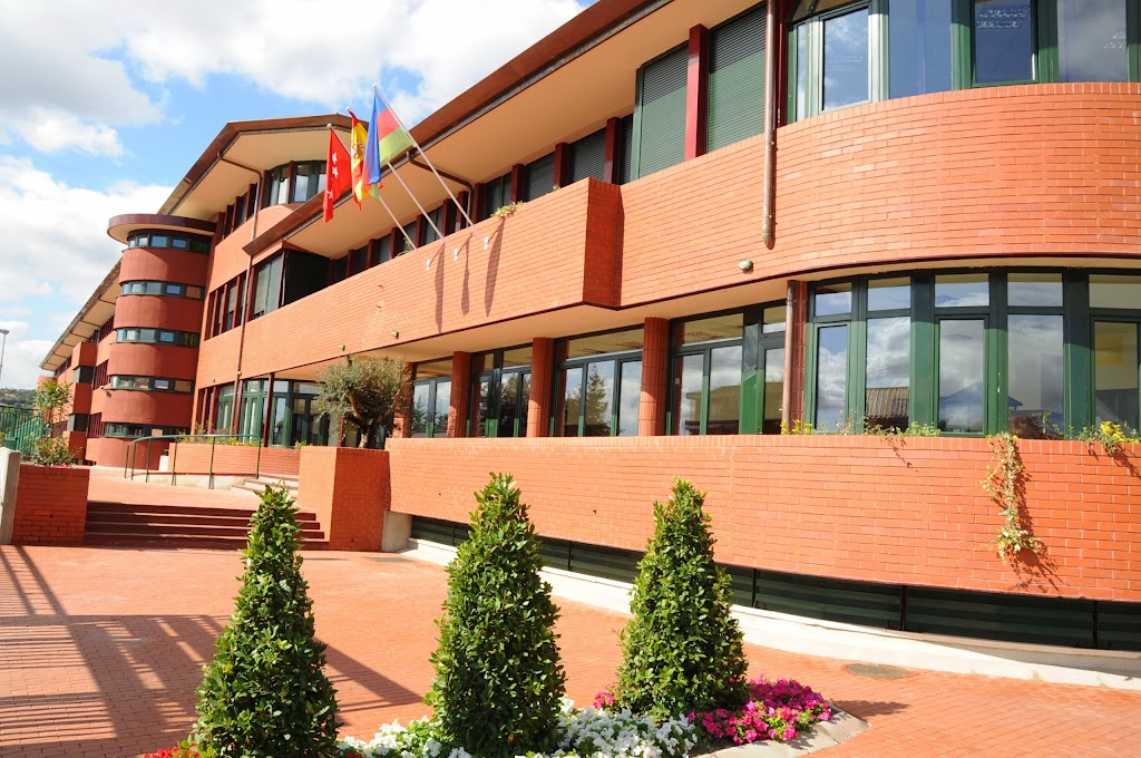 Colegio San Agustin Los Negrales