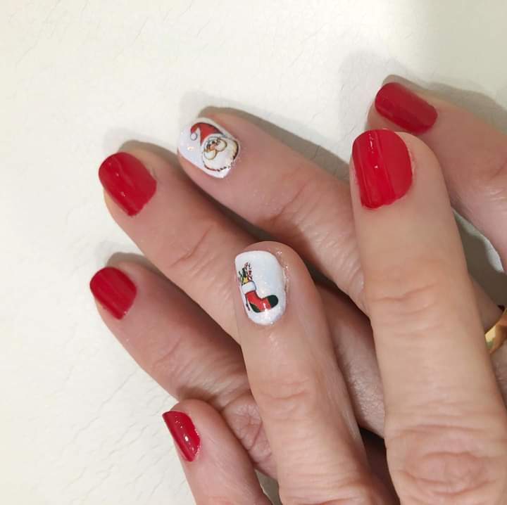 Centro De Estetica Rosa Campana — Manicura