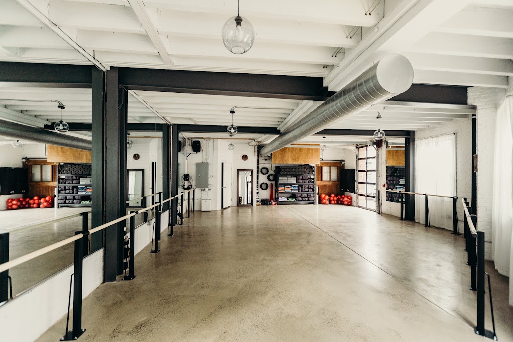  Tuck Barre & Yoga NoLibs