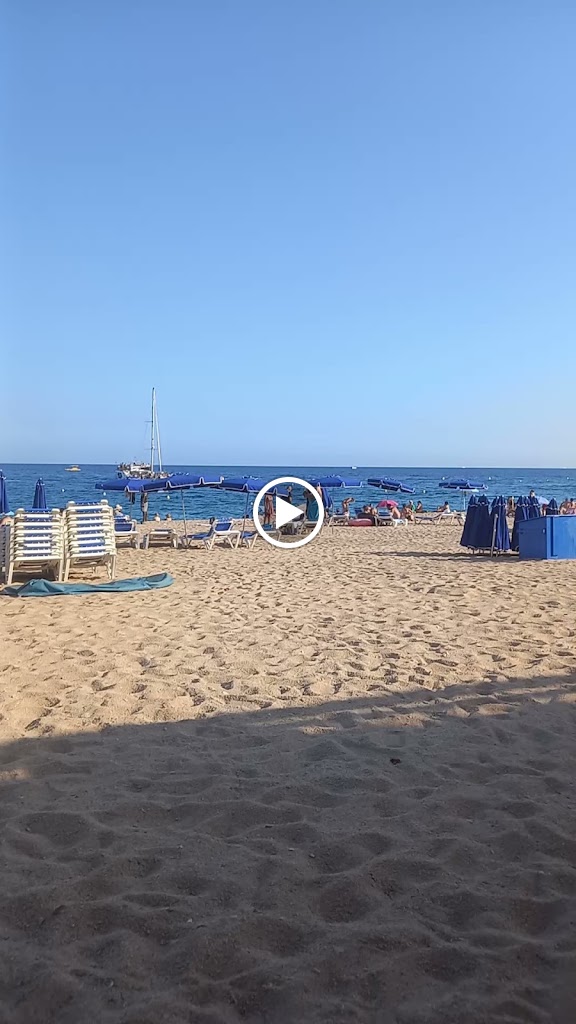 La Barqueta Beach Bar — Videos