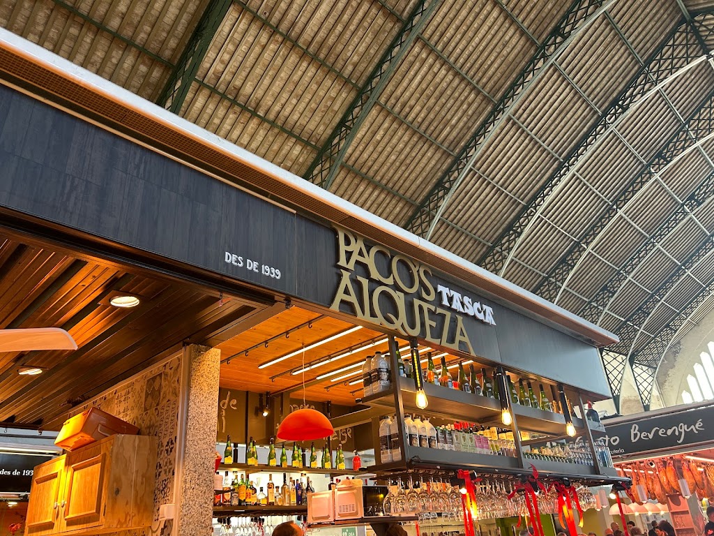 Pacos Alqueza, tasca