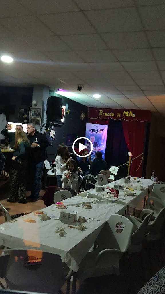 Pena El Rincon de MAO — Ambiente