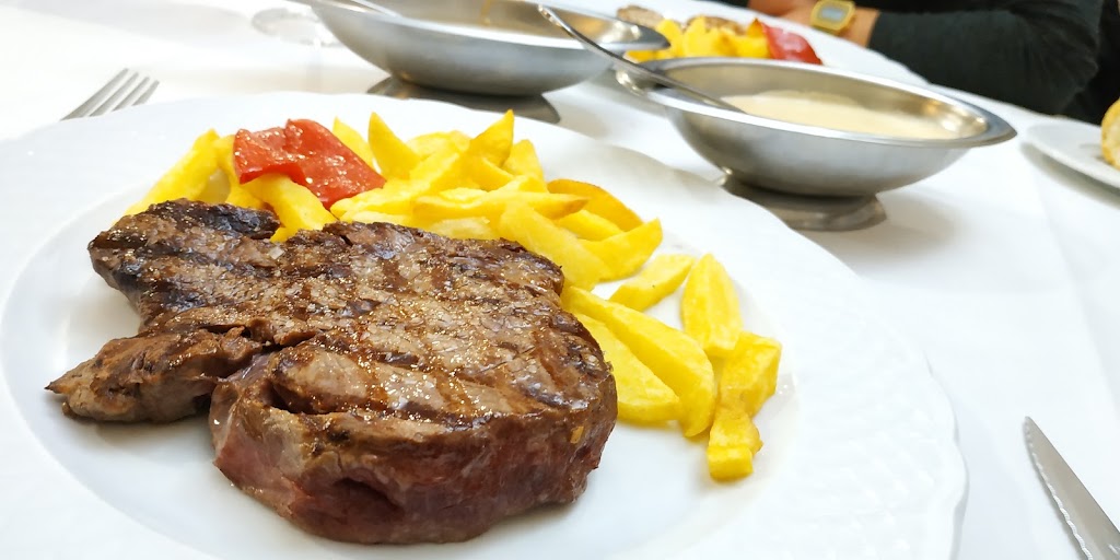 Restaurante Villa de Santillana — Churrasco