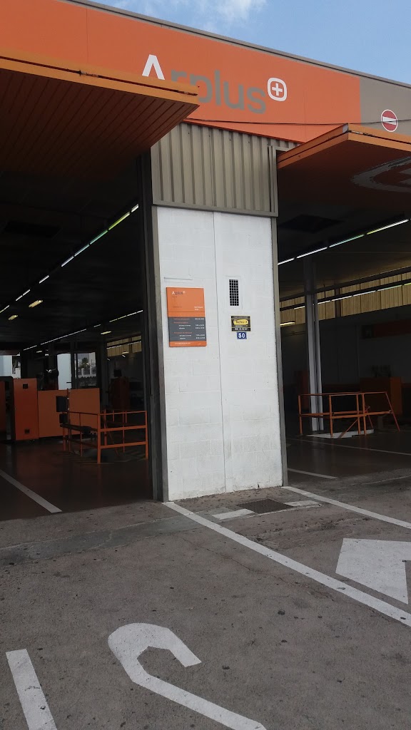 ITV San Miguel Applus — Exterior