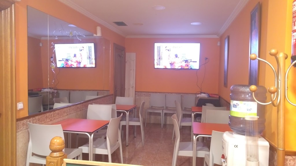 Bar Ramoni — Ambiente
