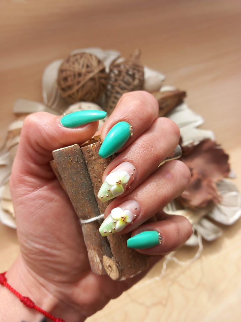 Victoria Nails & Beauty