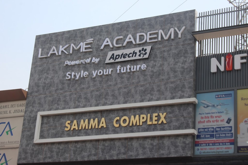 Lakme Academy Salon And Academy In Barnala