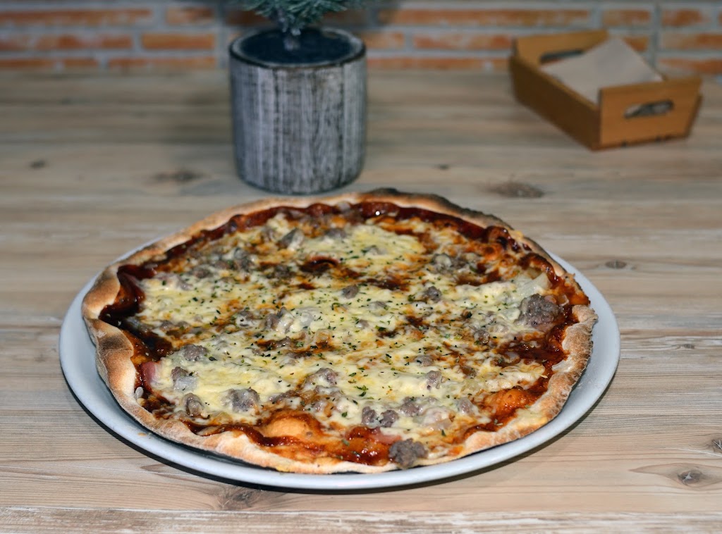 Restaurante Pizzeria La Europea — Comida y bebida