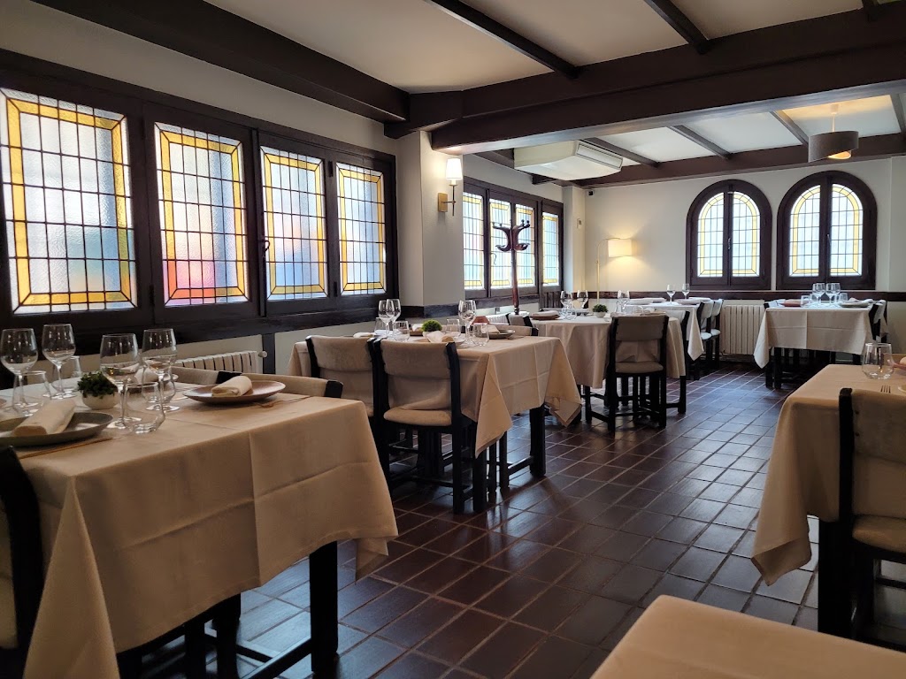 Meson Restaurante Os Arcos — Ambiente