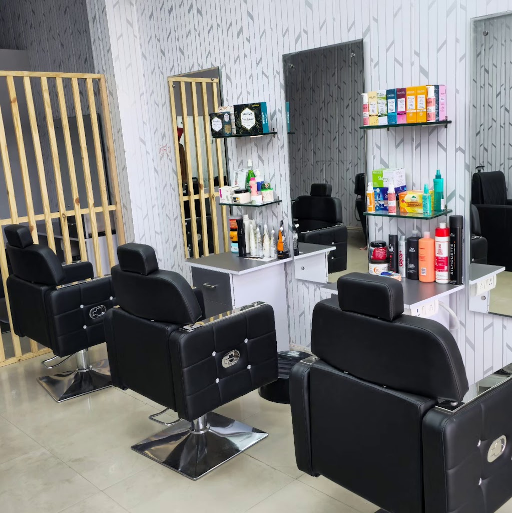 The Cosmetologist A Female Salon Academy