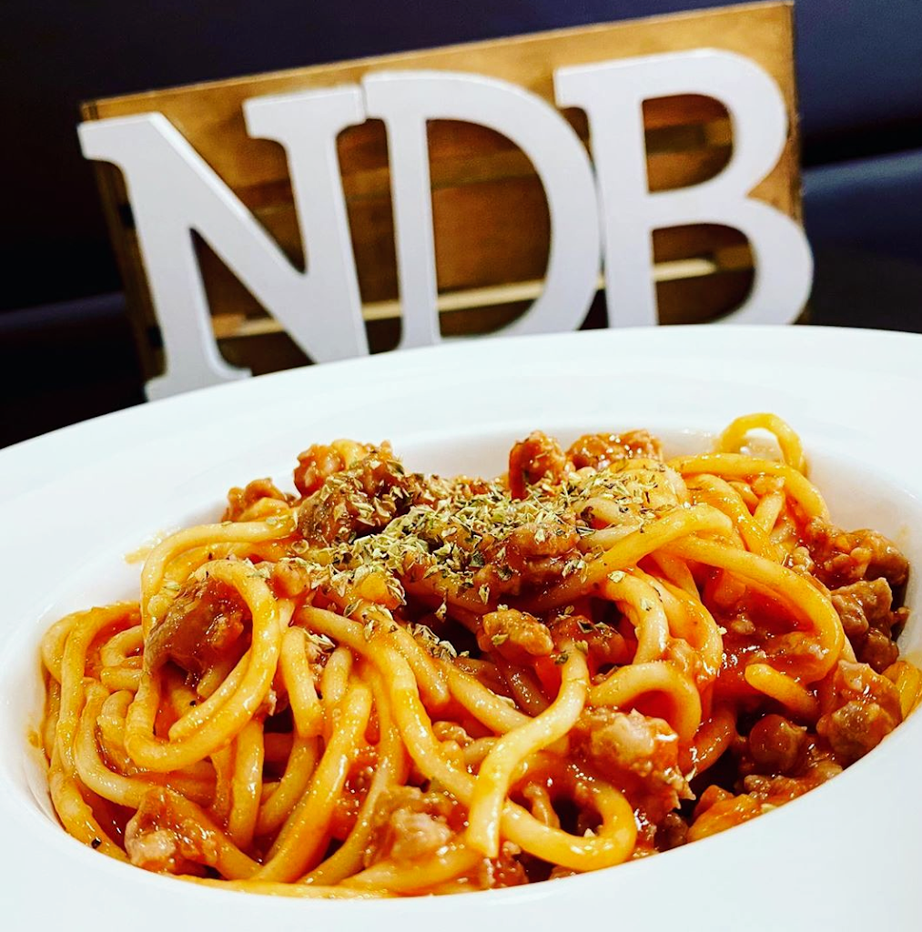 No Diguis Blat — Comida y bebida