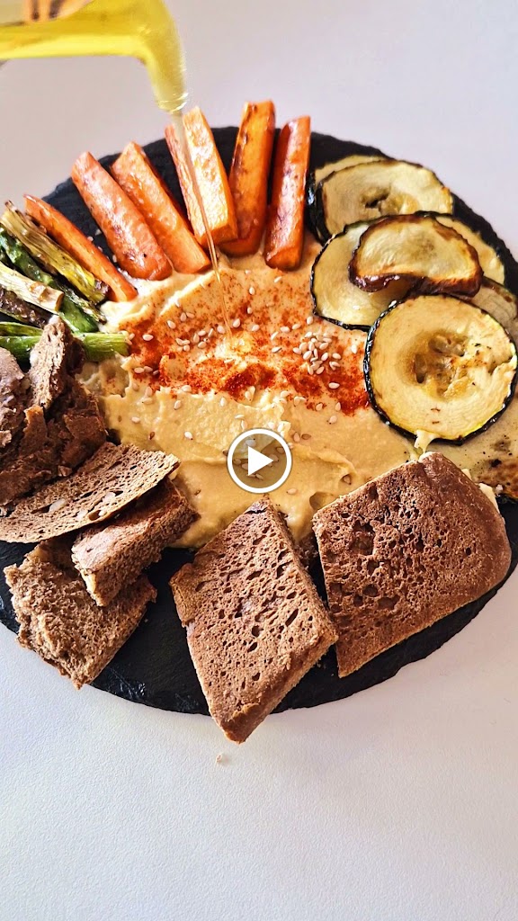 EL PUNTO de encuentro Cafe Bar — Videos