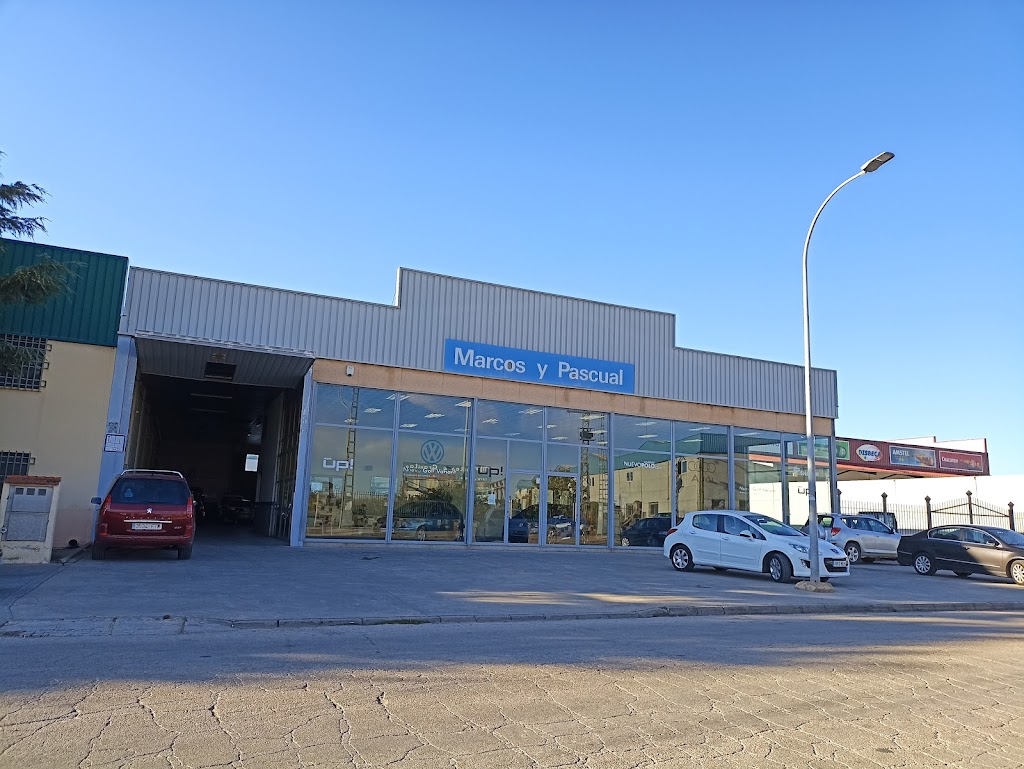 Talleres Marcos y Pascual.
