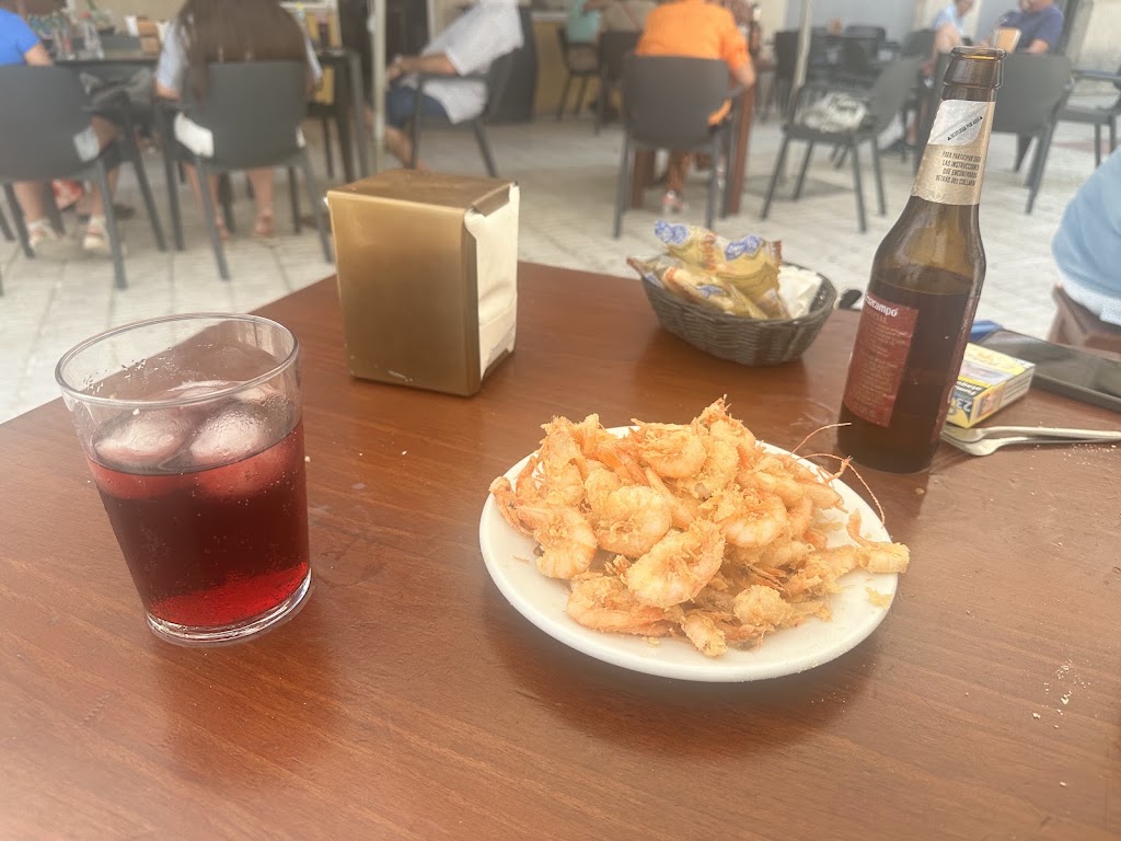 Restaurante La Tapa — Comida y bebida