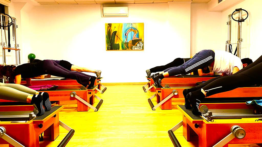 CLINICA MEDICO ESTETICA by  FABIANA MARTIN ALMERIMAR