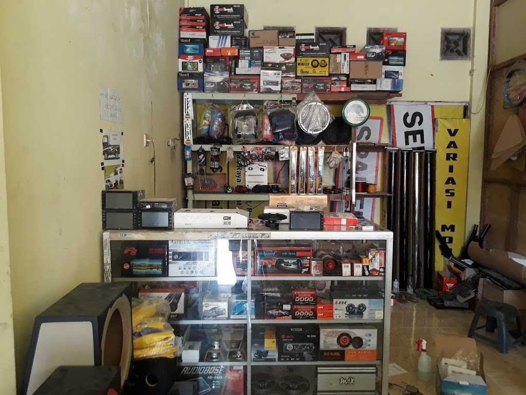 VARIASI MOBIL KENZIE