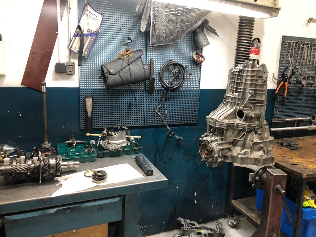 Bosch Car Service Electroauto Barras — Interior