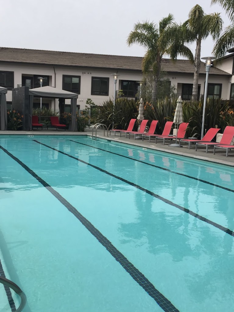 Global Luxury Suites in Sunnyvale