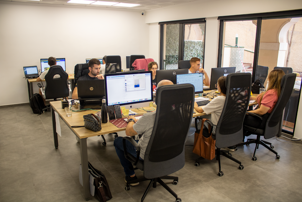 Coworking | Alquiler de oficinas / Centro de negocios