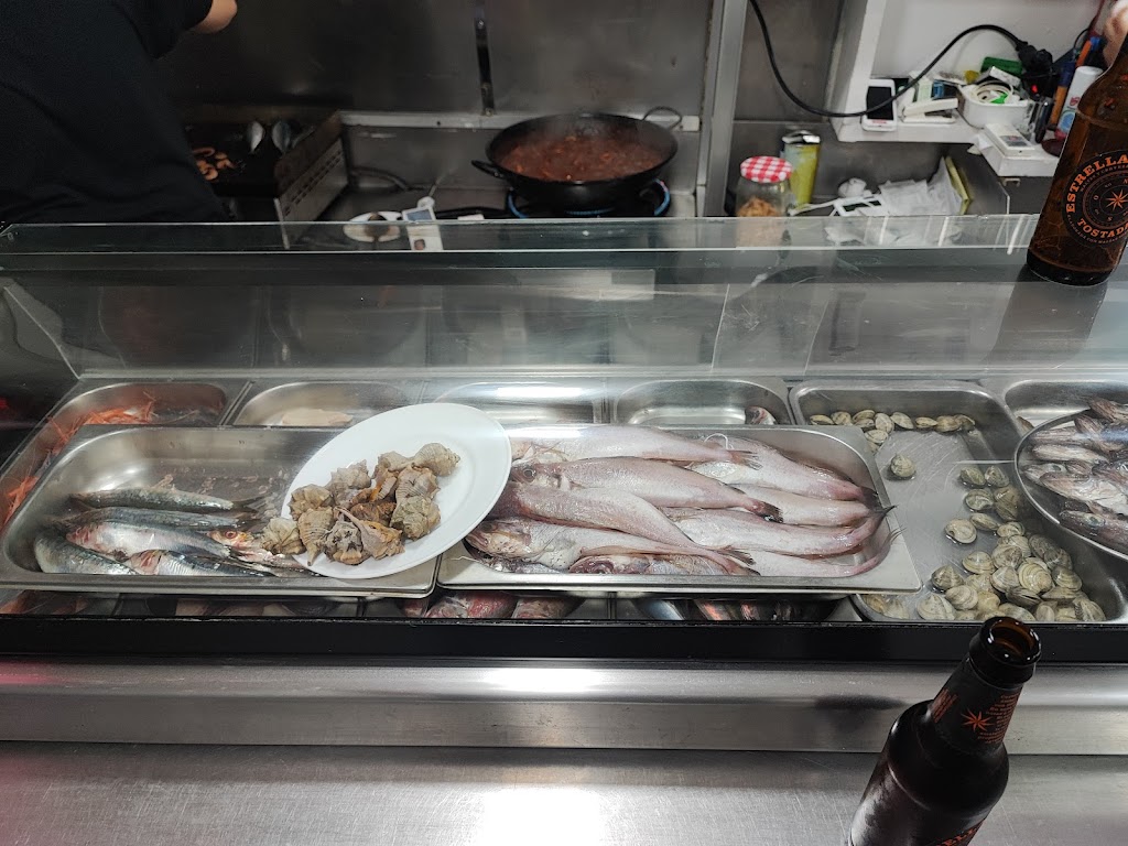 Cerveceria Bar C / De Las Tiendas